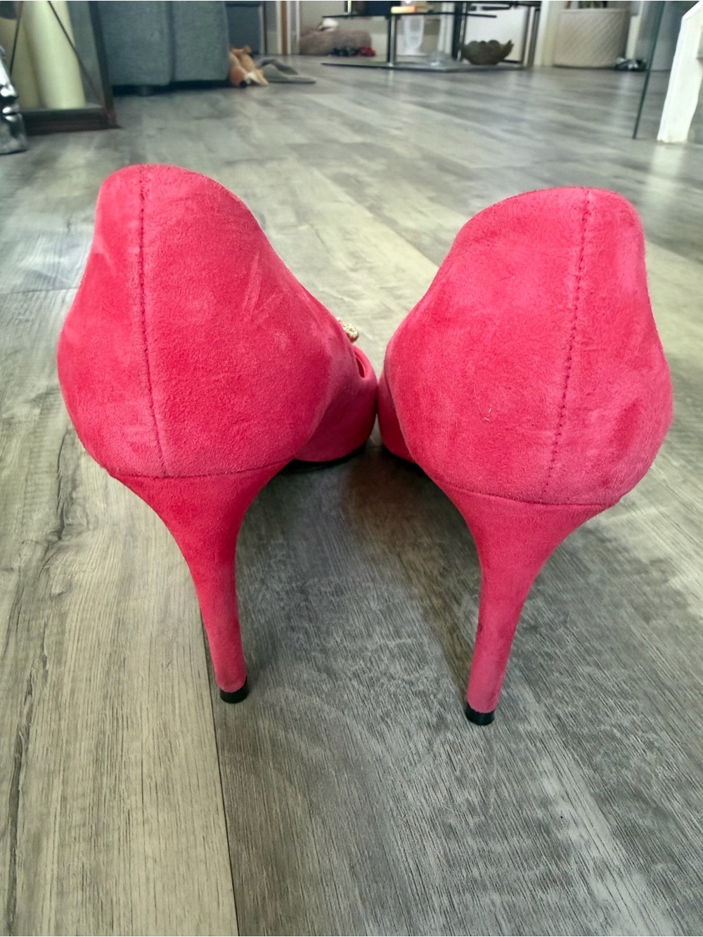 Louis Vuitton Pink Suede Pointed-Toe Heels with Crystal LV Emblem - Picture 3 of 14